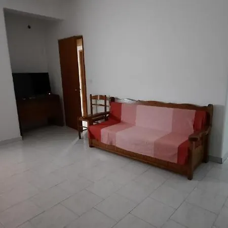 Areopoli Home Apartament *